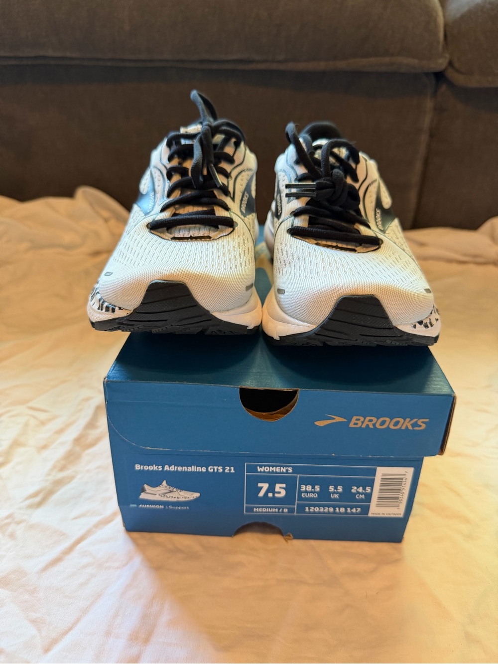NWT Brooks Adrenaline GTS 21